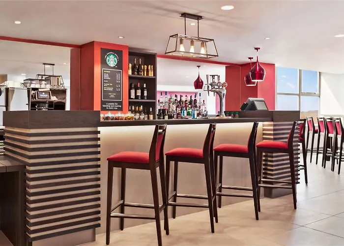 Hotel Ramada By Wyndham East Kilbride 3*