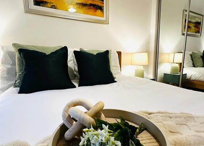 Modern 2 Bedroom Ground Floor Near Centre * Glasgow