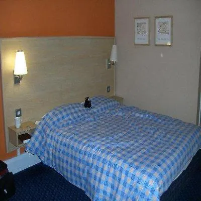 מלון Travelodge Airport גלאזגו