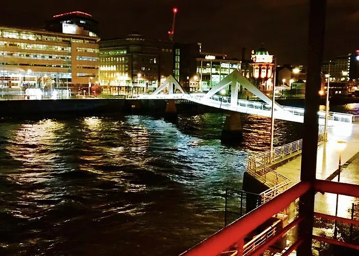 Lejlighed Centre Flat With River Views And Parking Glasgow