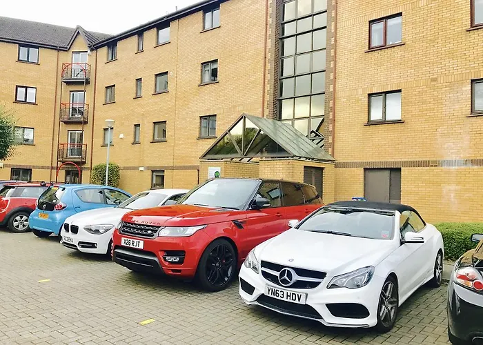 Centre Flat With River Views And Parking Lejlighed Glasgow