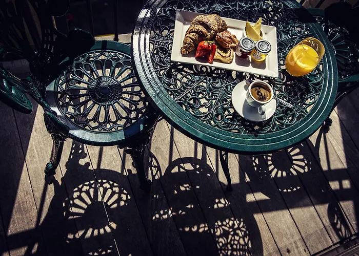 Carlton George Szálloda