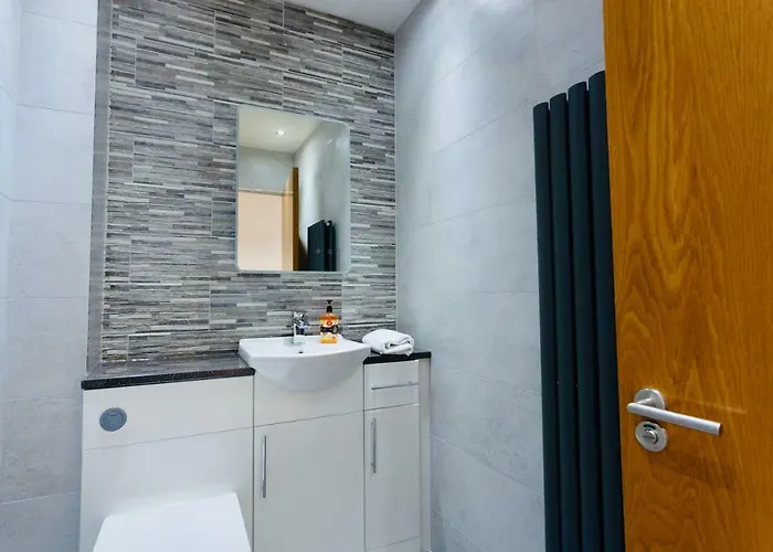 Centre With Free Secure Underground Parking Lejlighed Glasgow