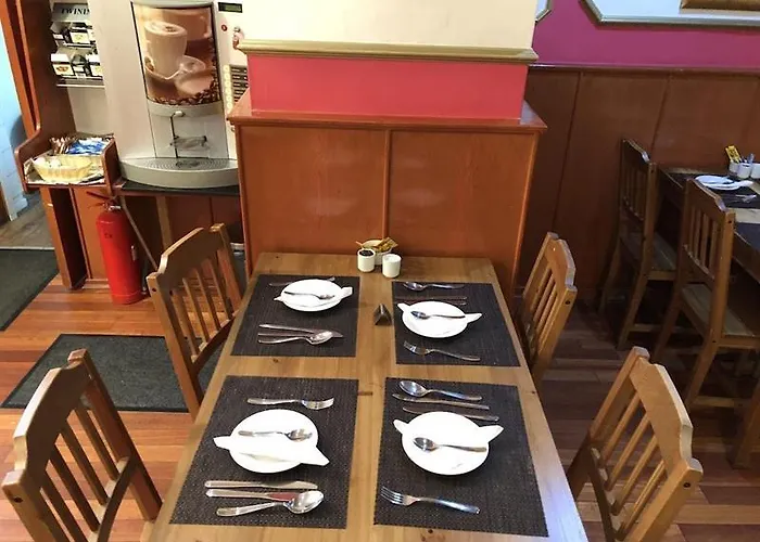 Hotel Charing Cross 3*