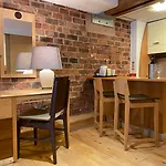 Argyle Hotel, Bw Signature Collection