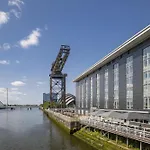 Hilton Garden Centre 4*