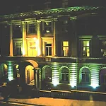 Arthouse 4*
