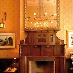 Carlton George 4*