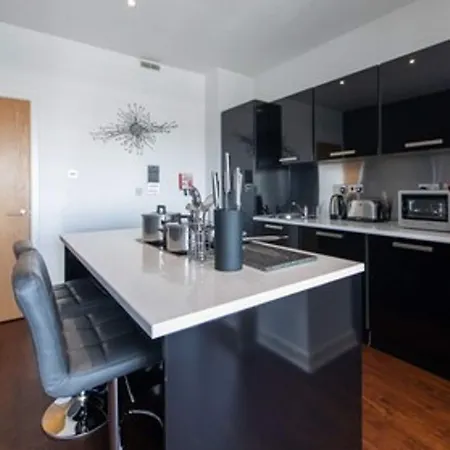 The Spires Serviced * Glasgow