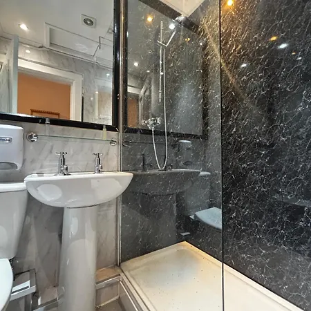 Safestay Charing Cross Hotel