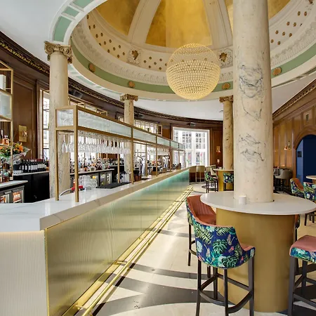 Voco Grand By Ihg Hotel 4*