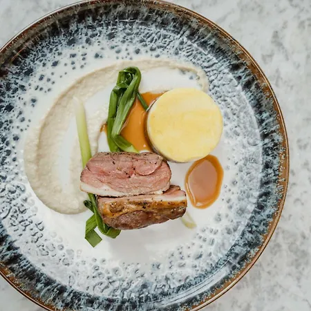 Radisson Blu Hotel, Hotel