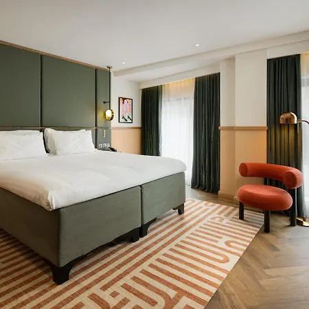 Carlton George Hotel