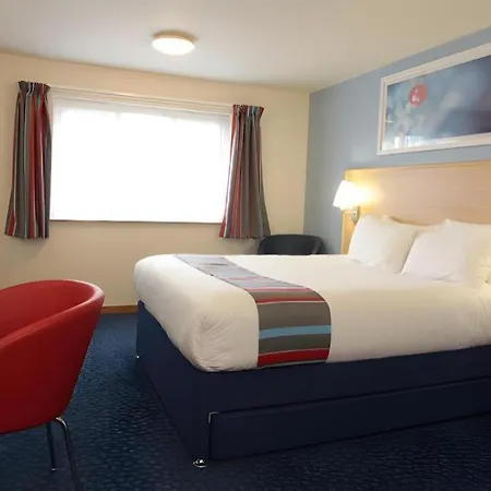 Travelodge Airport Глазго