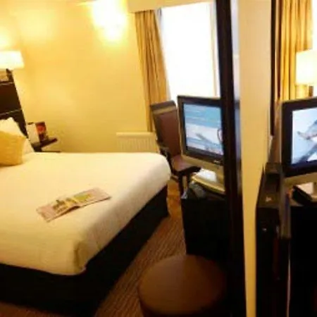 Otel Mercure 3*