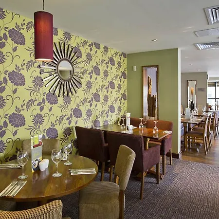 Premier Inn Glasgow City - Buchanan Galleries Hotel