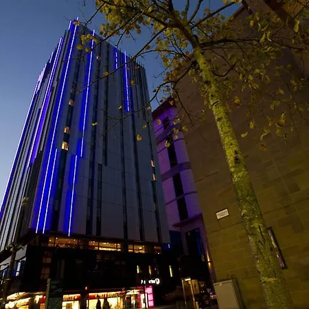 Premier Inn Glasgow City - Buchanan Galleries Hotel