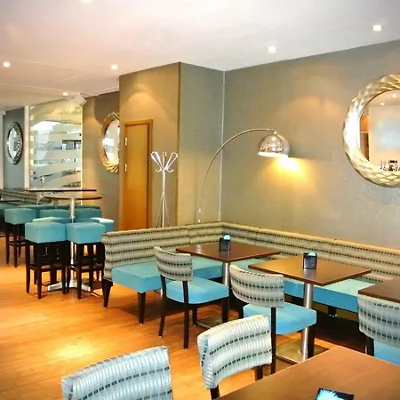 Hilton Garden Centre 4*