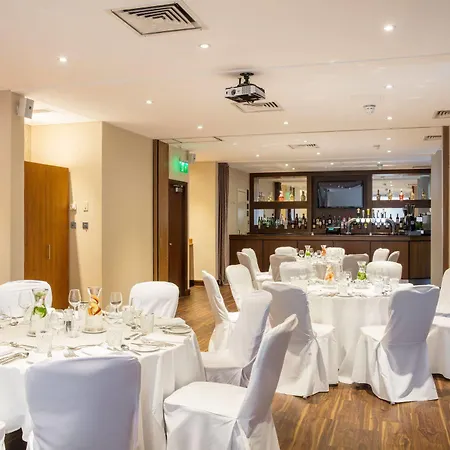 Hilton Garden Centre Glasgow