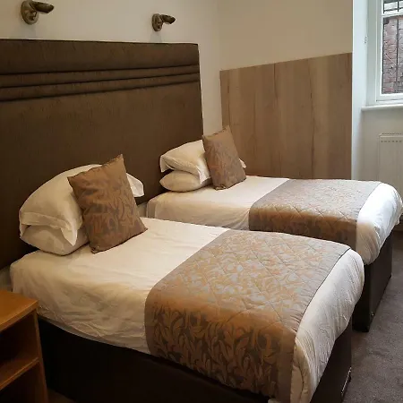 Otel Mclays