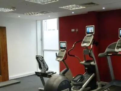 מלון Hilton Garden Centre 4*