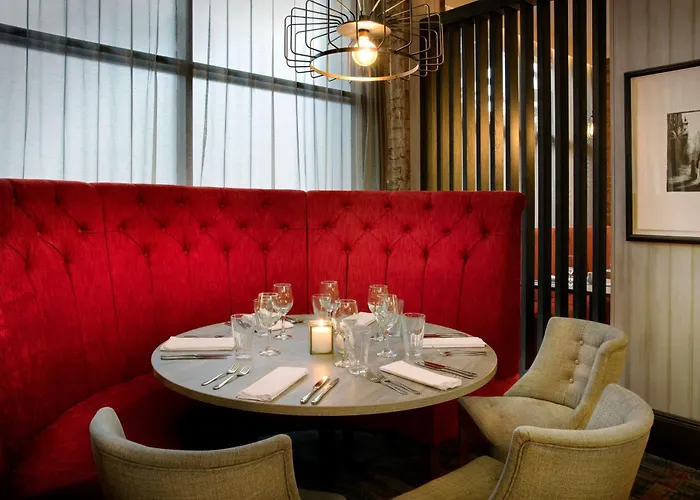 格拉斯哥中心希尔顿逸林酒店 酒店 4*