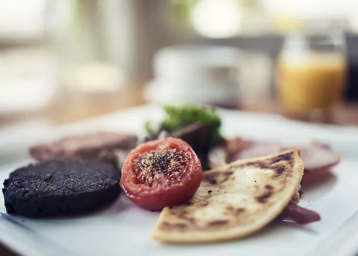 Carlton George 4* Glasgow