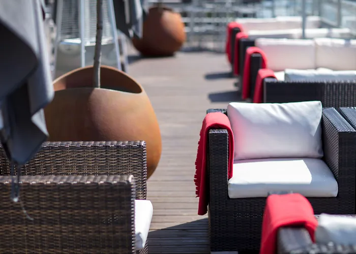 Hilton Garden Centre 4* גלאזגו