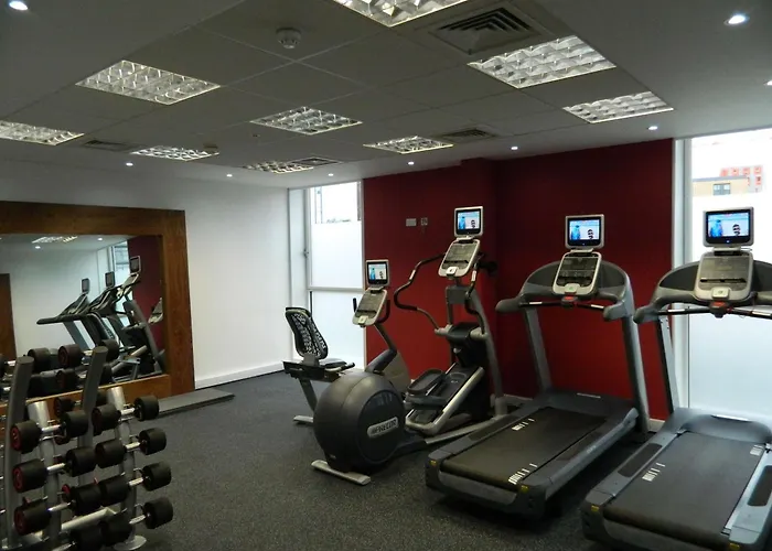 Hilton Garden Centre 4* גלאזגו