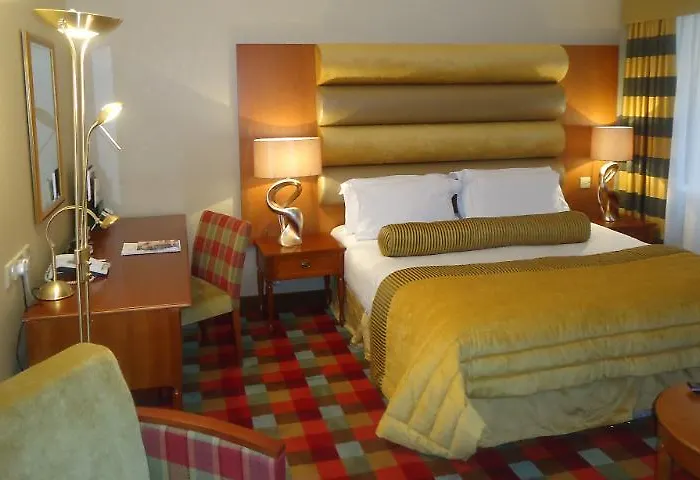 Carlton George Hotel 4*