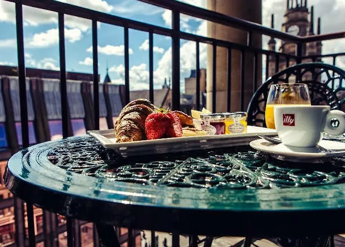 Carlton George Hotel 4*