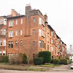 Beautiful, Traditional 2 Bed Flat W Free Parking - Pass The Keys * Γλασκώβη