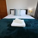 Signature - Dumbreck House * Glasgow