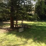 Newhall Apartman