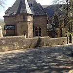Newhall Apartman
