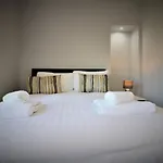 Signature - Greenlees Clubhouse Apartment *