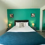 Principal - Merchant *