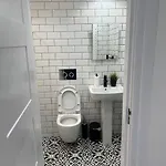 Διαμέρισμα Cheerful 2 Bedroom Homely Apartment, Sleeps 4 Guest Comfy, 3x Double Bed, Parking, Free Wifi, Suitable For Business, Leisure Guest,glasgow, West End, Near Centre, Perfect For Common Wealth Games 2026