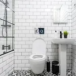 Cheerful 2 Bedroom Homely Apartment, Sleeps 4 Guest Comfy, 3x Double Bed, Parking, Free Wifi, Suitable For Business, Leisure Guest,glasgow, West End, Near Centre, Perfect For Common Wealth Games 2026 * Γλασκώβη