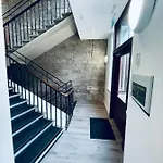 Royal Chambers Serviced Διαμέρισμα *