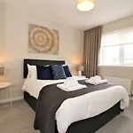 Signature - Morrison House