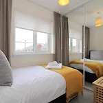 Signature - Morrison House Glasgow