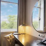 Grosvenor Ξενοδοχείο 4*