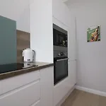 Signature - Greenlees Clubhouse Apartment *