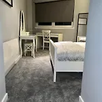 Appartamento Glas Go Executive 2-bedroom Near Ovo Hydro Free Parking