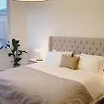 מלון 69 St Georges Mansions *
