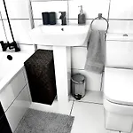 A Cosy House Near The Centre *