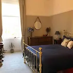 Spacious 3 Bed Flat In The Heart Of The West End. Apartment Glasgow