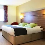 Premier Braehead Hotel 3*