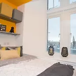 Apartment Modern Living At Riverside In The Heart Of Glasgow